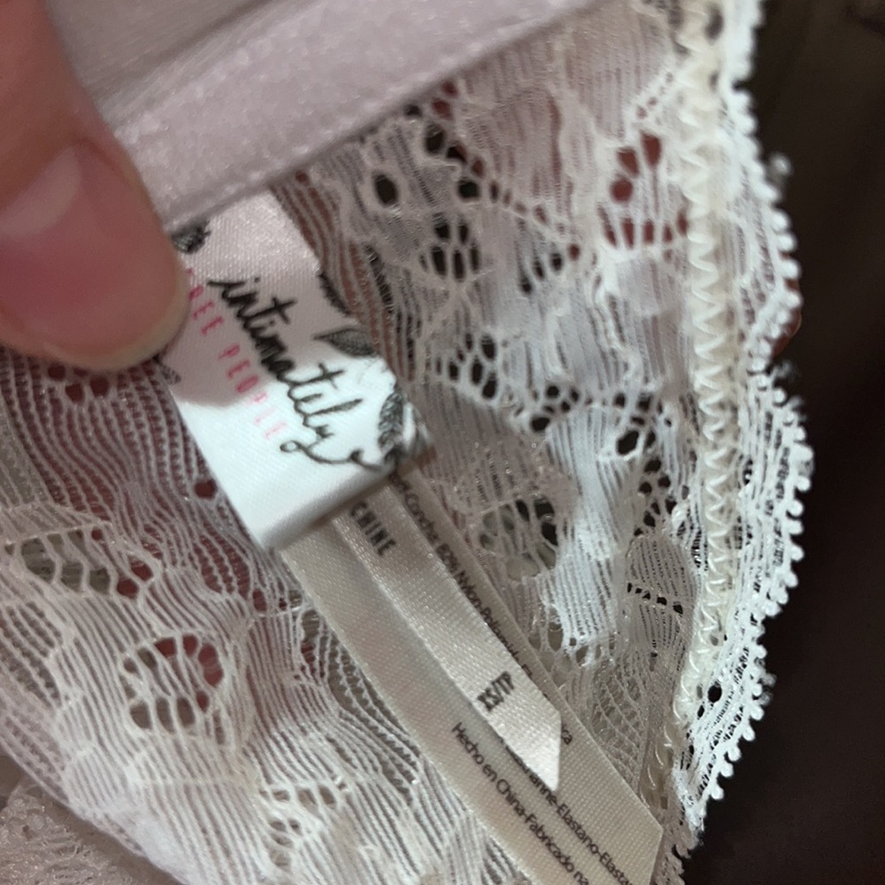 Free People Intimately Lace Bandeau - Picture 3 of 6